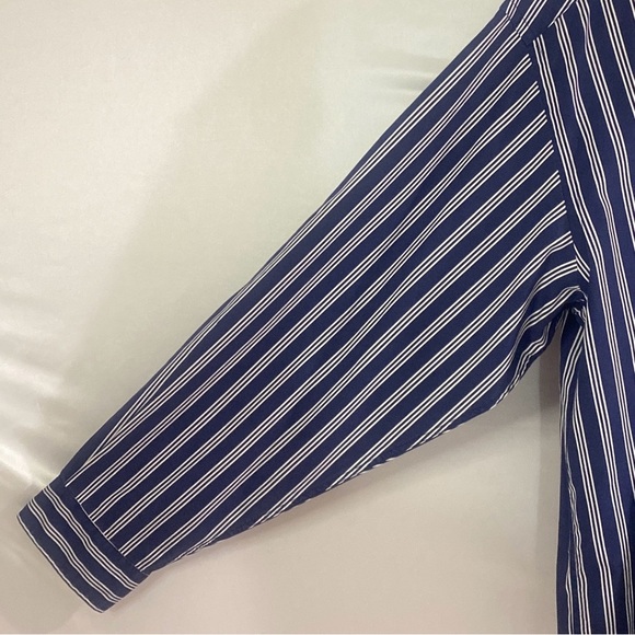 Tommy Hilfiger Men's Large Blue & White Striped Dress Shirt - Picture 3 of 12